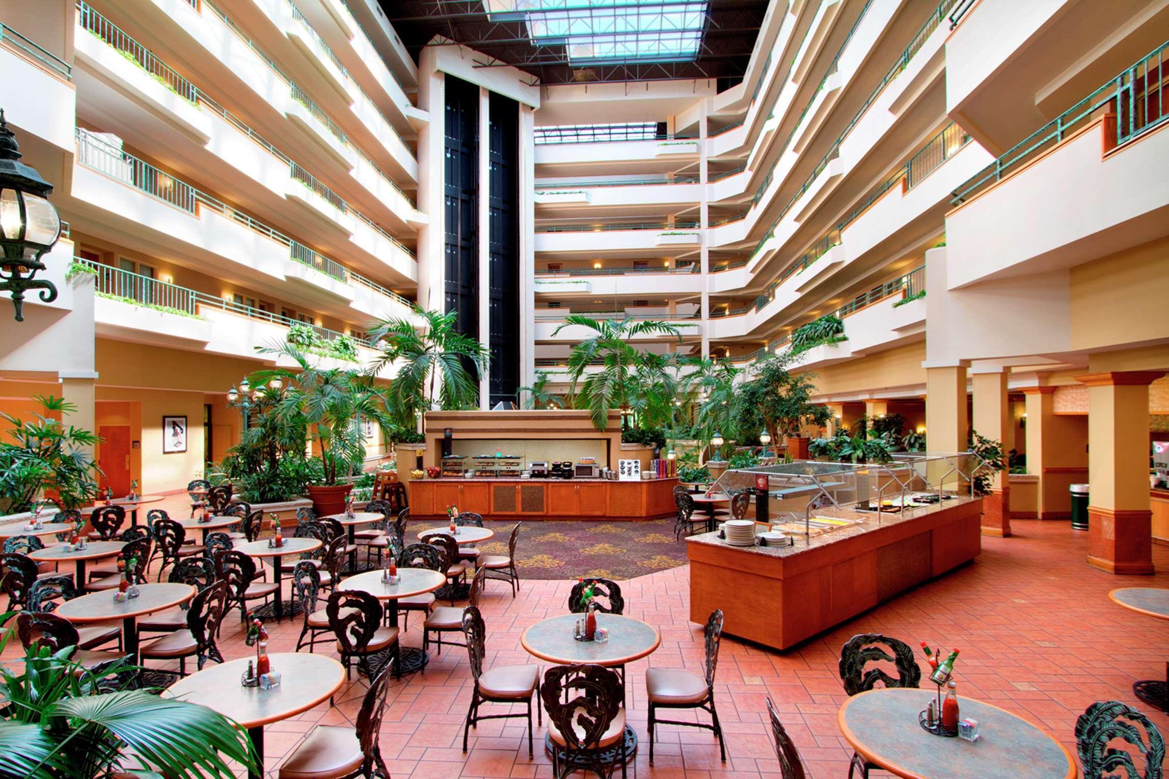 Embassy Suites By Hilton Greensboro Airport Ngoại thất bức ảnh