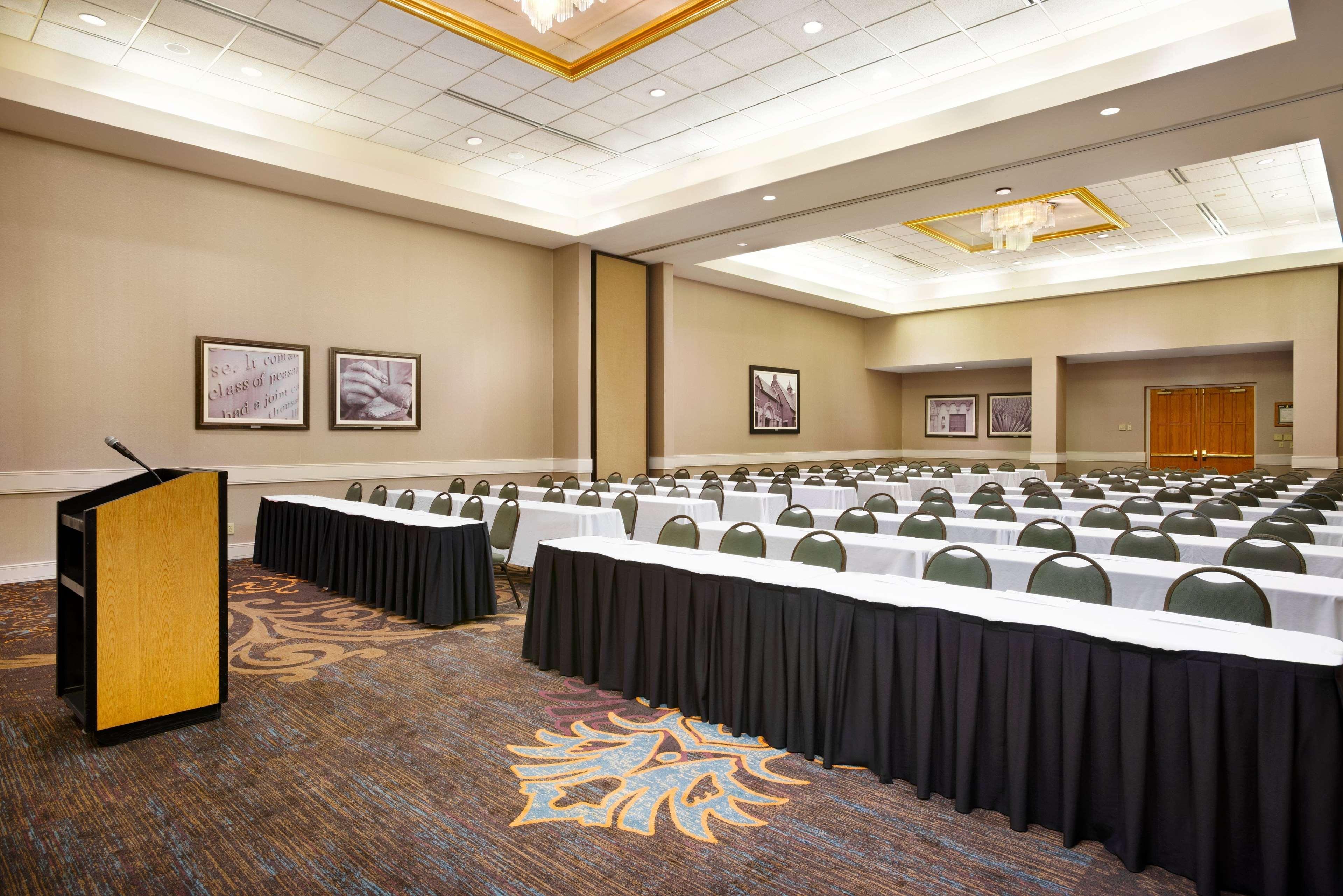 Embassy Suites By Hilton Greensboro Airport Ngoại thất bức ảnh