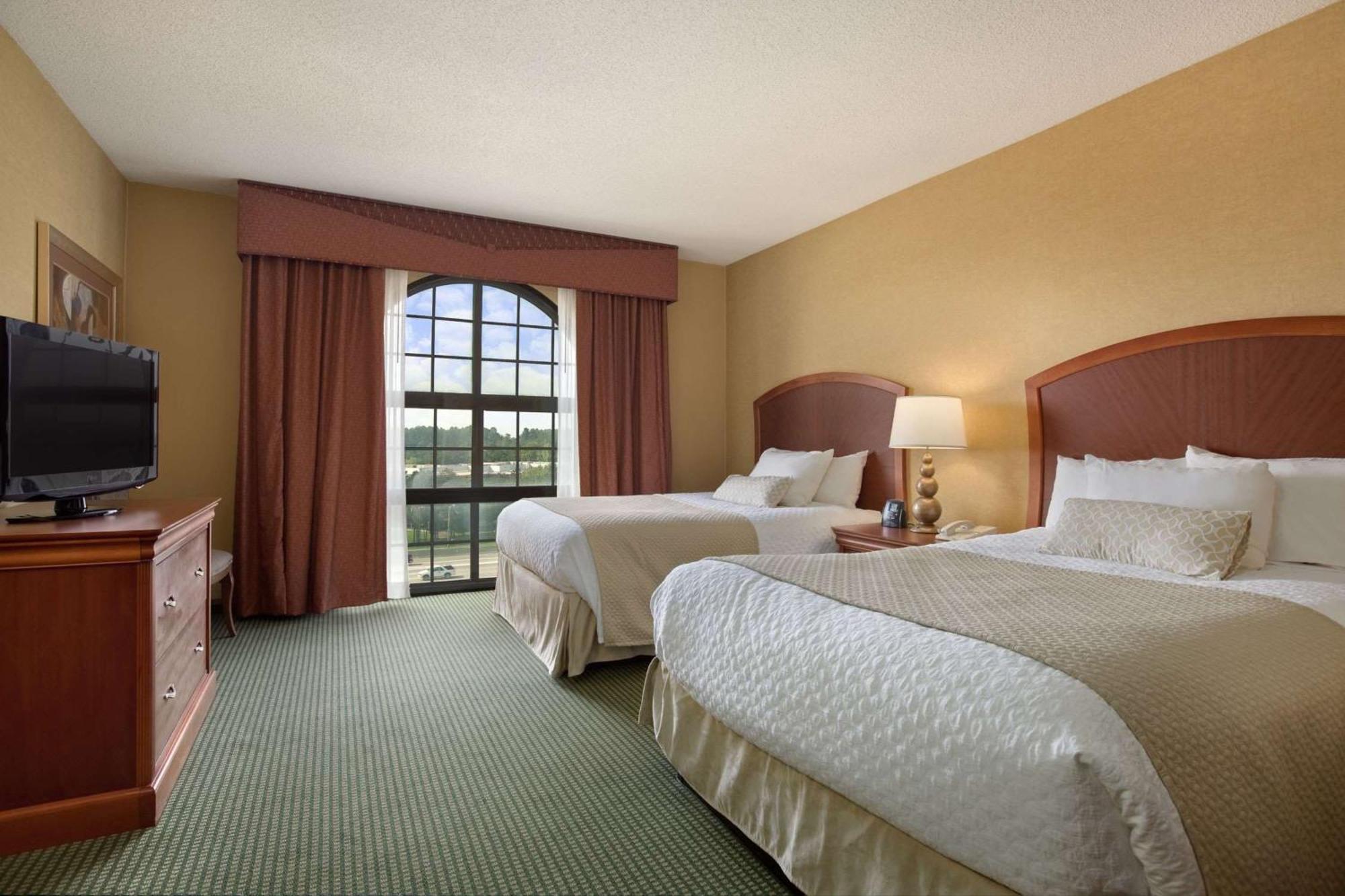 Embassy Suites By Hilton Greensboro Airport Ngoại thất bức ảnh