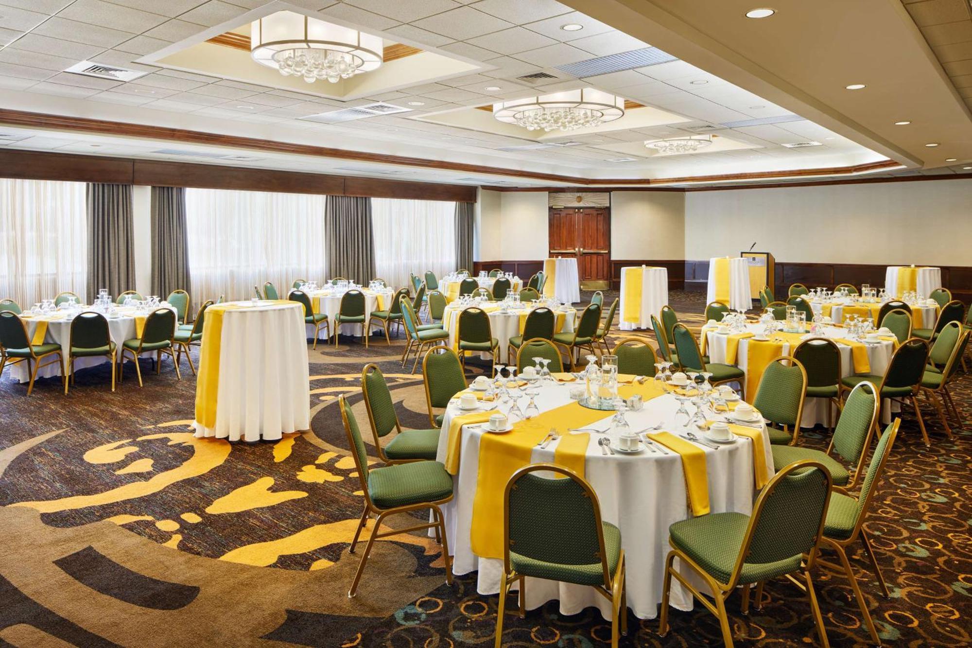 Embassy Suites By Hilton Greensboro Airport Ngoại thất bức ảnh