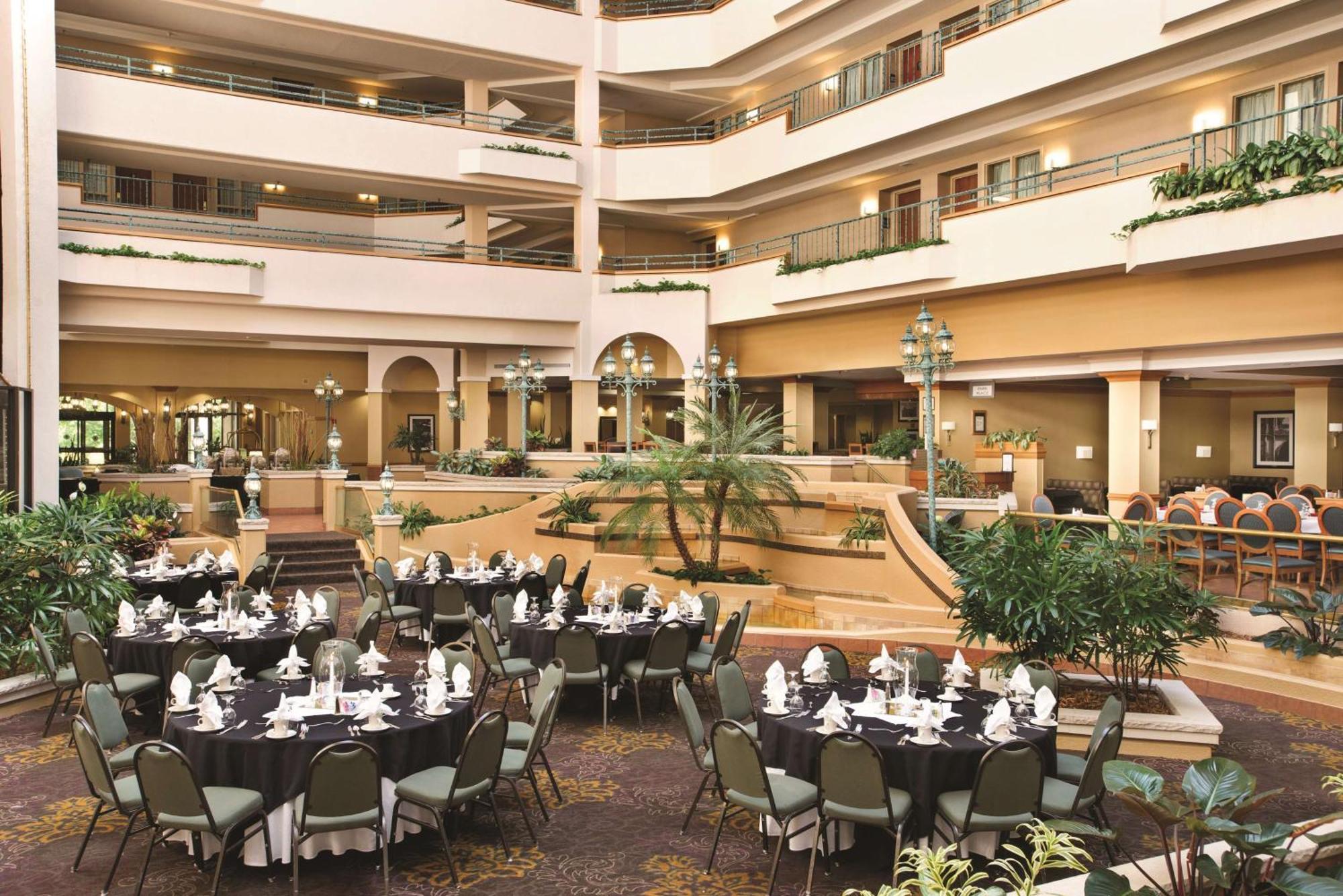 Embassy Suites By Hilton Greensboro Airport Ngoại thất bức ảnh