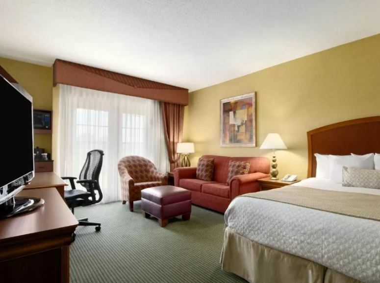 Embassy Suites By Hilton Greensboro Airport Ngoại thất bức ảnh